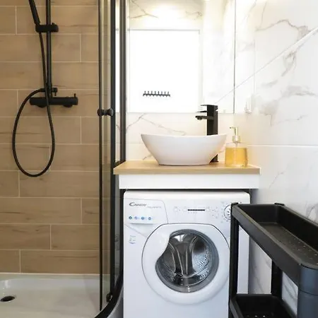 Cosy Close To Old Town Apartment Gdansk
